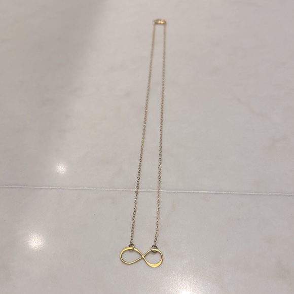Infinity Loop Pendant Necklack - Picture 2 of 3